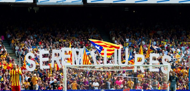 رغم تهديده بالطرد من الليغا .. برشلونة يوقع رسميا على الميثاق الوطني لاستقلال كاتالونيا