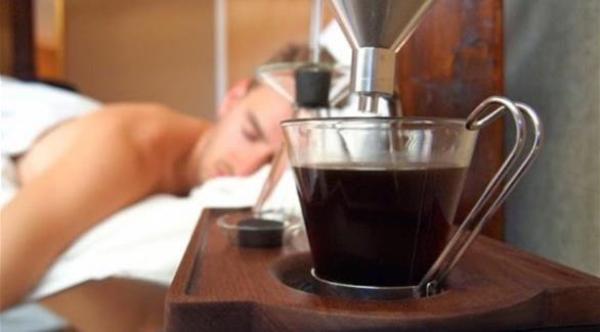دراسة: تناول القهوة مساءً يؤخر دورة النوم 40 دقيقة