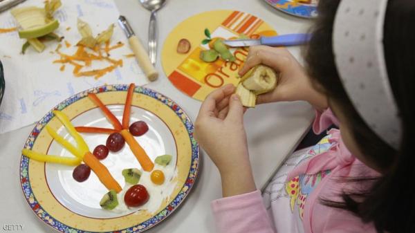 دراسة: شجعوا أولادكم على تناول الخضراوات والفاكهة