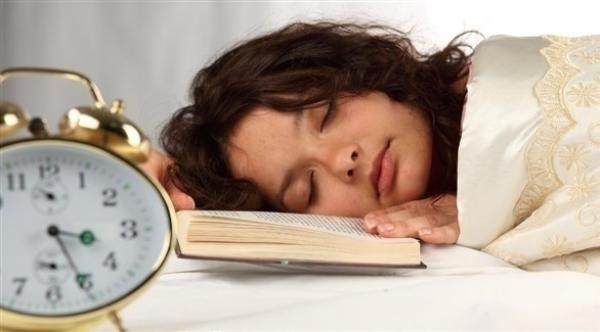 4 عوامل تساعدك على النوم بعمق