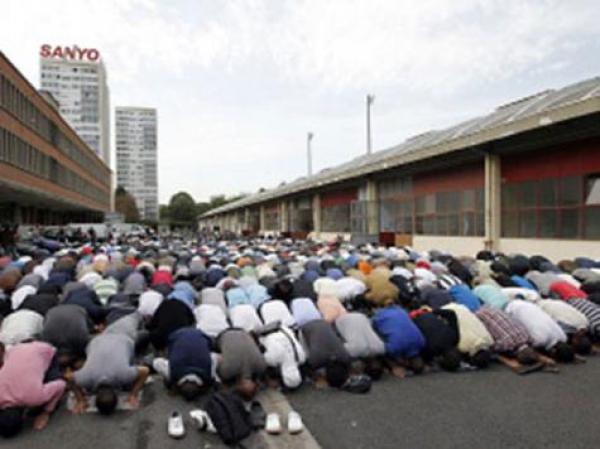 تزايد أعداد معتنقي الإسلام بفرنسا