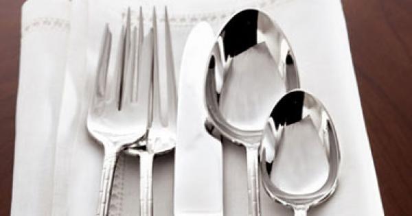 دراسة: أدوات المائدة المصنوعة من الميلامين قد تسرب مادة كيميائية للطعام