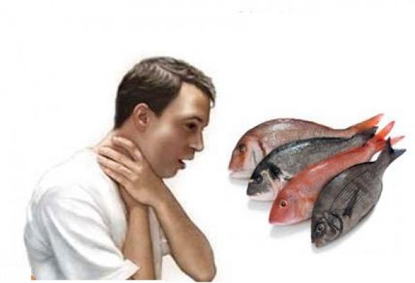 ماذا تفعل لو علقت شوكة سمكة فى بلعومك؟
