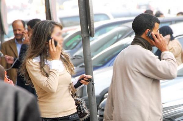 انخفاض أسعار مكالمات الهاتف النقال و الأنترنت بالمغرب