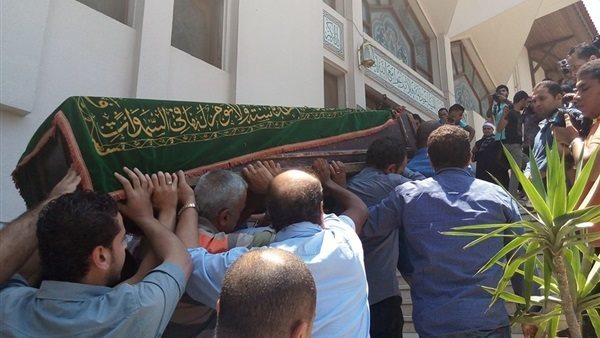 في واقعة غريبة.. مكالمة هاتفية تحول مراسيم عزاء شابين إلى عرس حقيقي 4 602 1739793506
