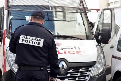 إغماء رئيس جماعة بطنجة أثناء توقيفه من طرف الشرطة القضائية 4 police 1766485379