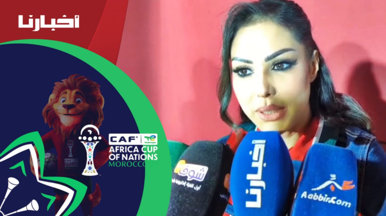 الفنانة ابتسام تسكت تشعل حماس جمهور الـ"فان زون" بوجدة 4 tisket 1766485536
