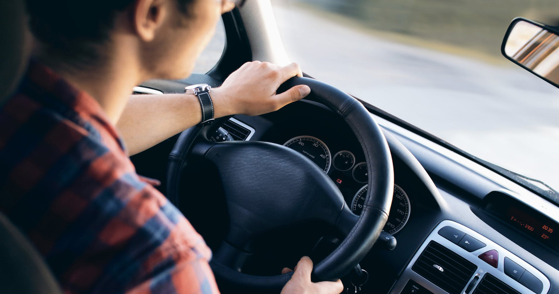 voiture 1738501560