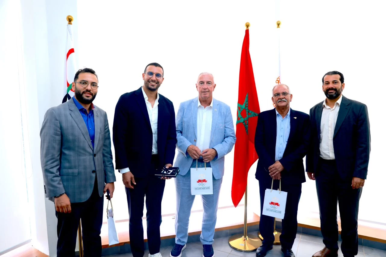 رئيس الاتحاد الدولي للهوكي على الجليد يبحث بالمغرب مستقبل اللعبة وآفاق تطويرها رئيس الاتحاد الدولي للهوكي على الجليد يبحث بالمغرب مستقبل اللعبة وآفاق تطويرها