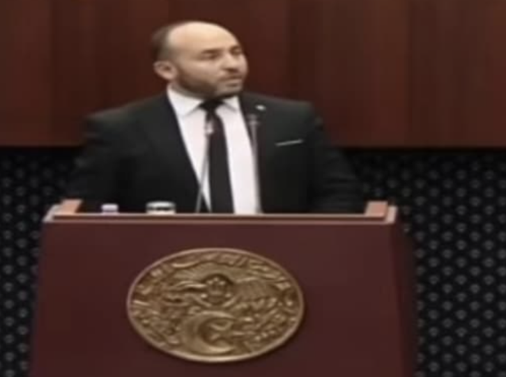 غضب واسع بعد ظهور برلماني جزائري في شريط فيديو يمارس فعلا فاحشا 4 Capture%20d%E2%80%99e%CC%81cran%202026 04 12%20a%CC%80%2018.43.24 1776015834