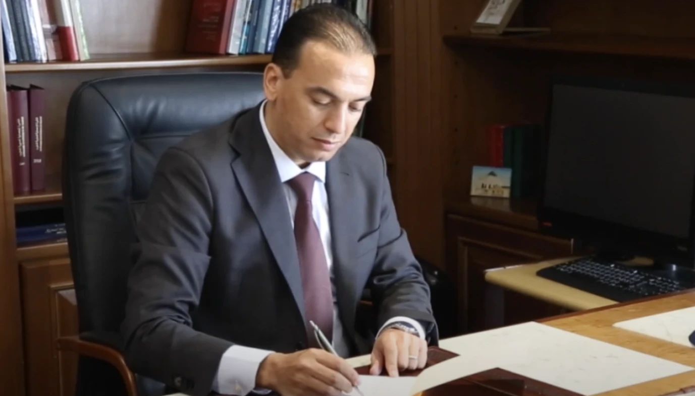 لحسن السعدي يضع ترشيحه وكيلا للائحة “الأحرار” بتارودانت الشمالية لحسن السعدي يضع ترشيحه وكيلا للائحة “الأحرار” بتارودانت الشمالية