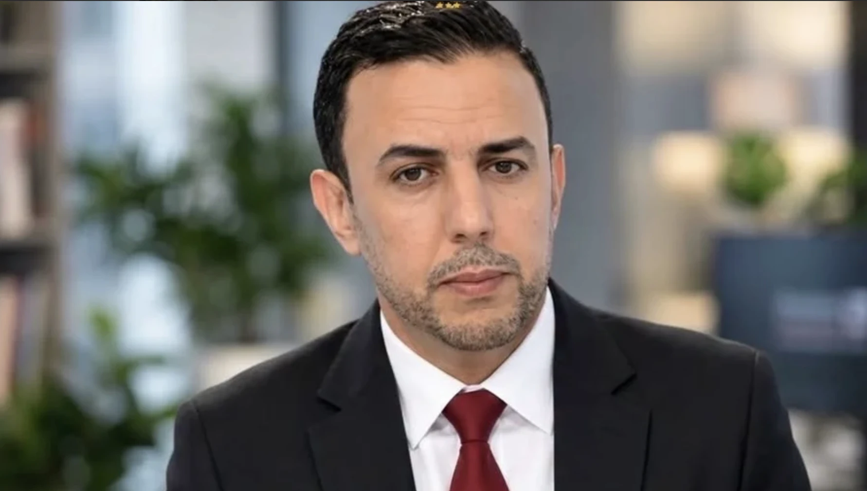 استجابة لرغبة الجماهير.. الوداد الرياضي يقرر عدم إتمام التعاقد مع عبد الحق الصنايبي استجابة لرغبة الجماهير.. الوداد الرياضي يقرر عدم إتمام التعاقد مع عبد الحق الصنايبي