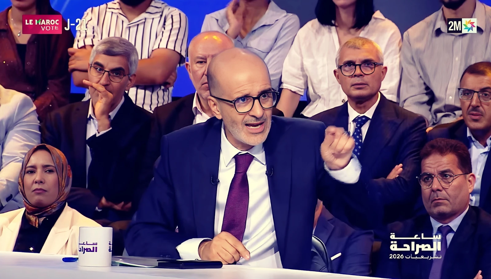 الأزمي يوجه اتهامات خطيرة لمنافسه على الهواء وفي غيابه والمتضرر يلجأ إلى "الهاكا" والقضاء