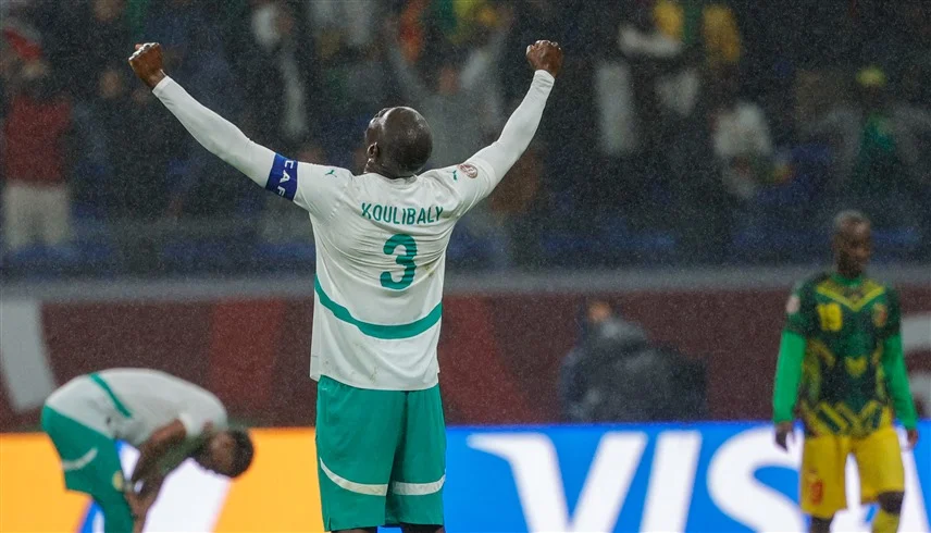 السنغال تتأهل لنصف نهائي كأس إفريقيا بعد فوز صعب على مالي 4 SENEGAL 1767982423
