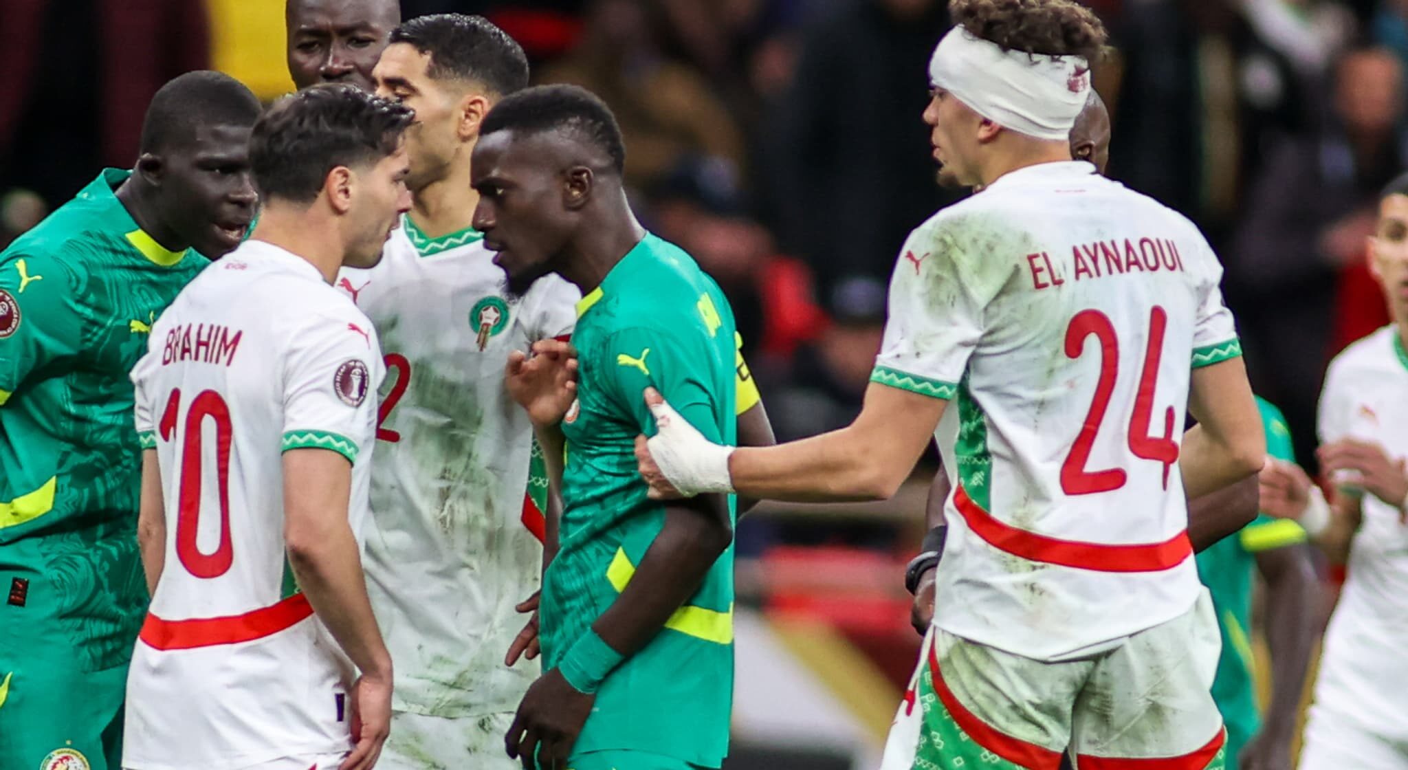بانو على حقيقتهم.. لقب كأس أمم إفريقيا يدفع لاعبي غامبيا لمهاجمة المغرب 4 can 1774950853