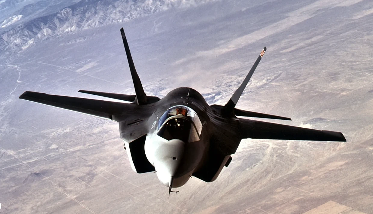 معرض مراكش للطيران يرفع سقف الحضور الأمريكي.. الشبحية F 35 حاضرة بقوة