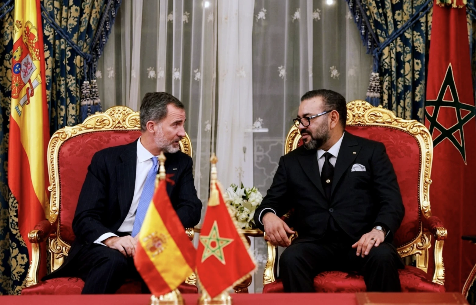 برلمان إسبانيا يصوت لصالح "تجنيس الصحراويين".. ماذا تريد مدريد من إعادة فتح ملف الصحراء في هذا التوقيت؟