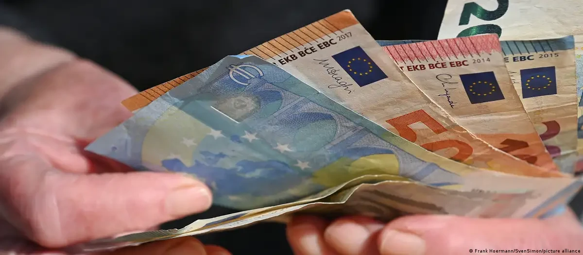ألمانيا.. إصلاح التقاعد معركة كسر عظم لا تحتمل التأجيل ألمانيا.. إصلاح التقاعد معركة كسر عظم لا تحتمل التأجيل