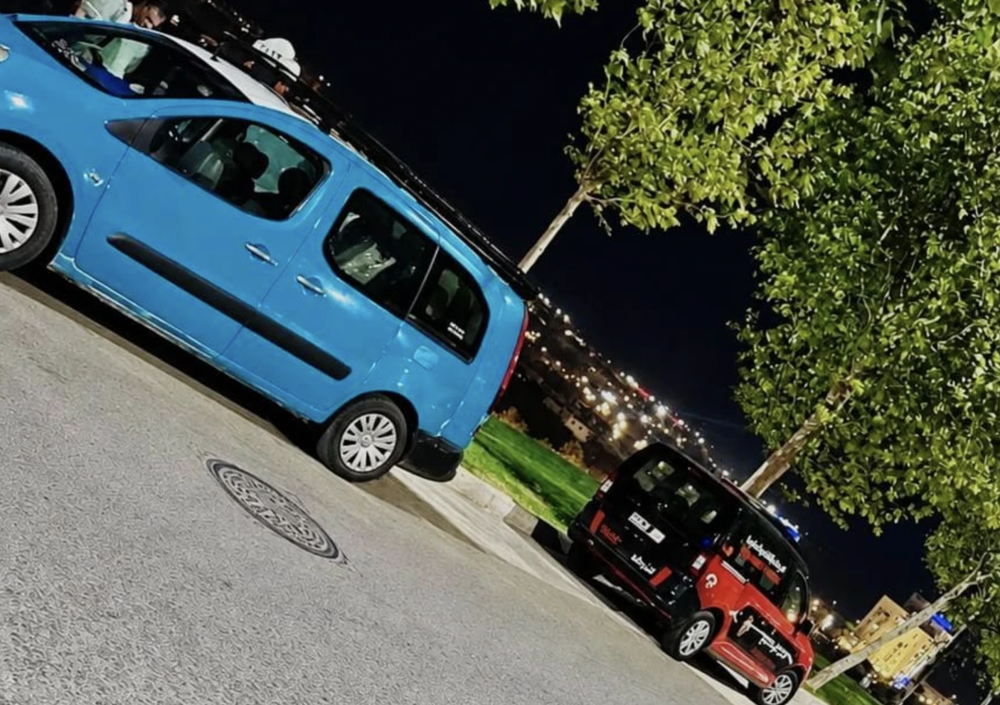 سائق طاكسي يتابع مباراة الريال.. ولص يفتح سيارته من الزجاج الخلفي ويسطو على حصيلة عمله بتطوان