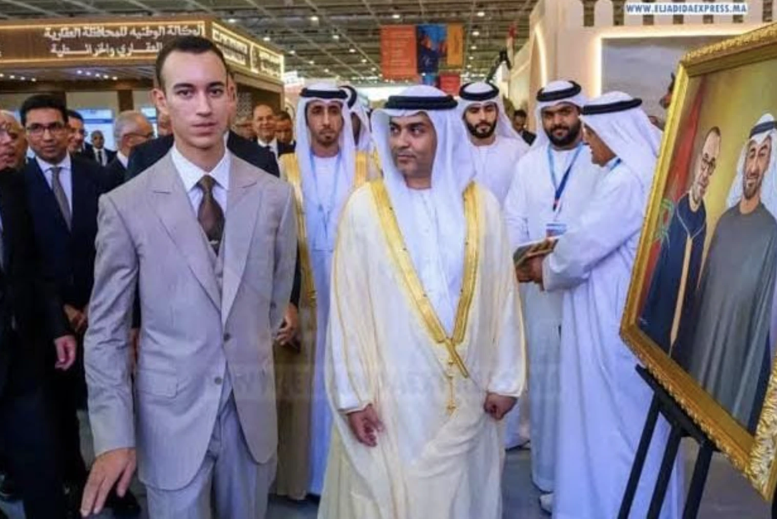 الأمير مولاي الحسن يترأس افتتاح الدورة الـ 17 لمعرض الفرس للجديدة الأمير مولاي الحسن يترأس افتتاح الدورة الـ 17 لمعرض الفرس للجديدة
