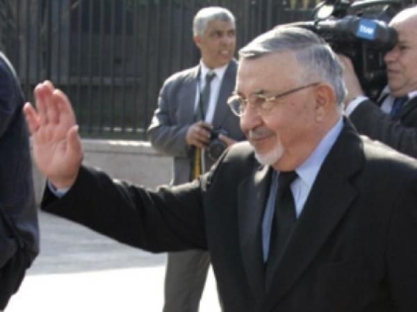 الاتحاد الاشتراكي يدعو المغاربة يدعو إلى التصويت لصالح الدستور الجديد