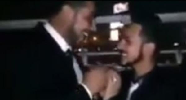 مثليان لبنانيان يطالبان بالسماح لهما بالزواج