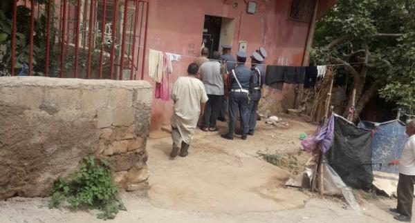 حصلة خايبة!... هكذا أوقعت عجوز بلص وحاصرته داخل منزلها ومكنت رجال الدرك من اعتقاله