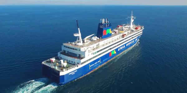 "ستيام" تقتحم مجال النقل البحري وتحصل على ترخيص لتأمين الربط بين طنجة وطريفة