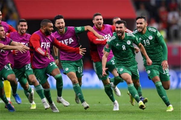 في مباراة مثيرة...المنتخب الجزائري يهزم في الوقت الإضافي تونس ويتوج بطلا لكأس العرب (فيديو)