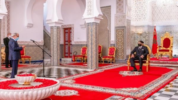 تفاصيل استقبال الملك "محمد السادس" لوالي بنك المغرب