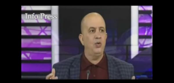 سياسي جزائري": "فرنسا تساعد دولة فاشلة وهي{ المغرب} "
