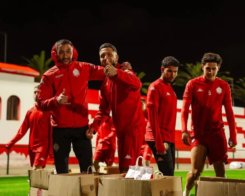 بحضور زياش وأمرابط، الوداد يطلق مبادرة "قفة رمضان"(صور)