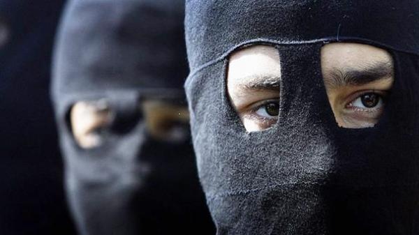 مرة أخرى... أمن أزيلال يضرب بقوة ويعتقل لصوص مقنعون يسرقون ضحاياهم بطرق احترافية