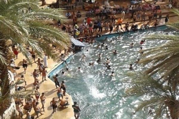 "العين الزرقاء" قِبلة ساكنة الرشيدية مع كل ارتفاع للحرارة