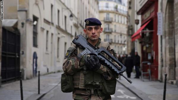 تنظيم القاعدة في بلاد المغرب الإسلامي : فرسان الإسلام كسروا أقلام أئمة الكفر.. والقادم أدهى وأمر