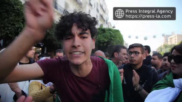 رسالة قوية من شاب يقصف النظام الجزائري