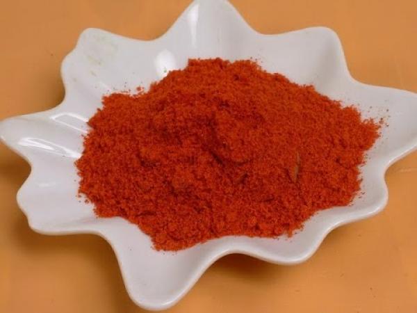 ردو بالكم ... تفكيك معمل سري لصنع التحميرة المغشوشة واعتقال ثلاثة متورطين وهذا ما حجزه الدرك الملكي