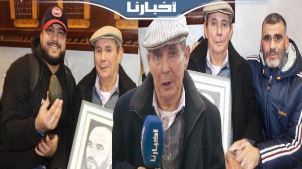 فرحة لا توصف لأب الناخب الوطني والجماهير كتبوس ليه راسو