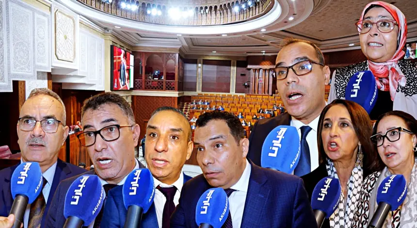 الوجه الآخر للبرلمان.. أزمة نخب حقيقية تُحرج الأحزاب وتُعرّي أعطاب التمثيلية السياسية