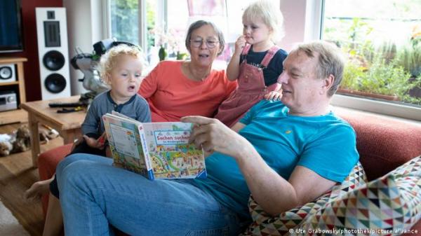 الروابط الاجتماعية تحمي من الخرف!