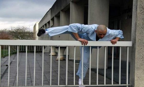 الأمن يعتقل مهاجر مطروداً من إيطاليا ادعى اصابته بمرض "كورونا" وفر من مستشفى بالدار البيضاء