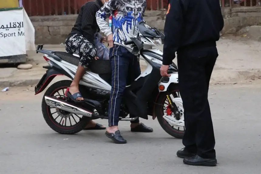 مرة أخرى.. حملة صارمة على الدراجات النارية تنهي عهد التعديلات العشوائية