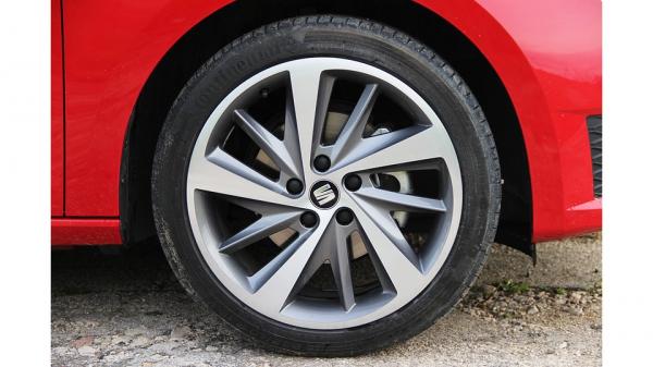 10 نصائح لإطالة عمر عجلات  سيارتك