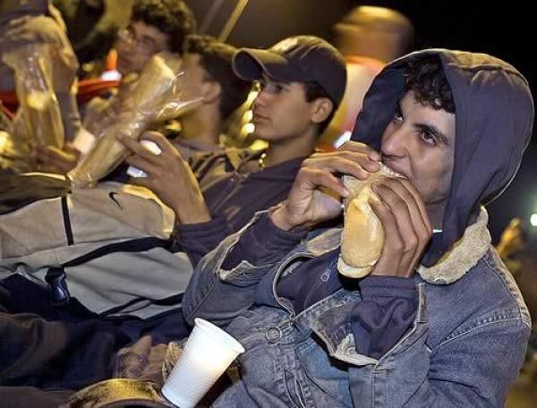 المغرب وإسبانيا يبحثان «ترتيبات جديدة» للحد من الهجرة غير الشرع  