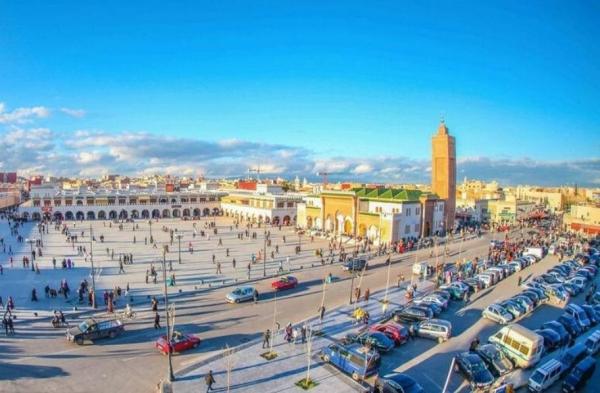 عامل وجدة يتخذ إجراءات استعجالية صارمة للحد من انتشار جائحة كورونا