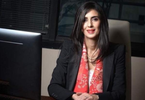 في أول خرجة إعلامية...الوزيرة التي تخلت عن ملايين التأمينات من أجل الحكومة تكشف تفاصيل حياتها