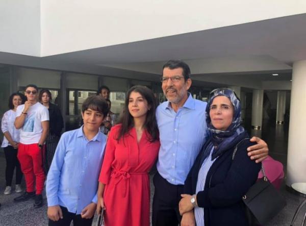 ب20/20..تلميذة مغربية تتربعُ على عرش البكالوريا الفرنسية