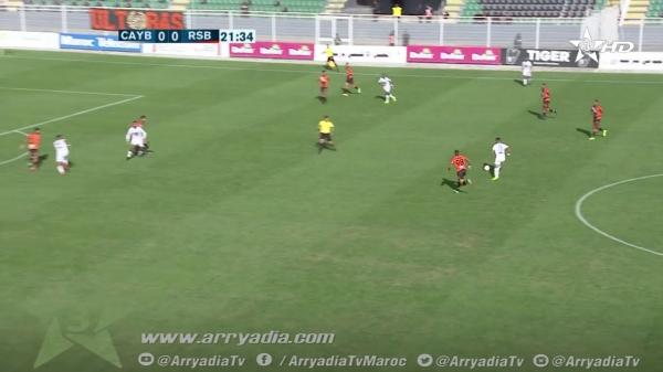 بالفيديو: خطأ كارثي من حارس نهضة بركان في مباراة برشيد