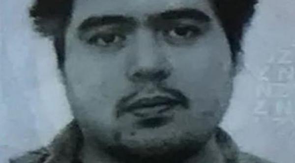 سافر آلاف الأميال لرؤية حبيبته فتلقى رصاصة من مسدس والدتها