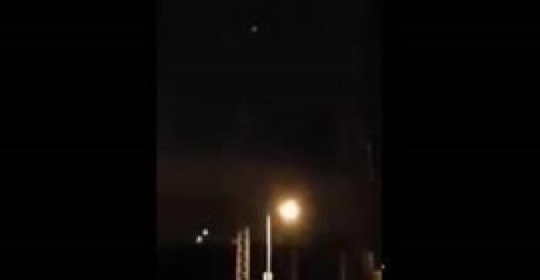 بالفيديو.. لحظة انتحار شاب صعقا أعلى عمود كهرباء في تونس